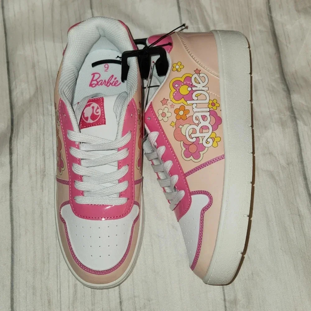 Barbie mattel small platform ? Shoes Size 9